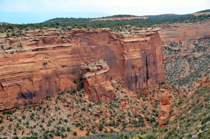 Colorado-national-Monument-Fallen-Rock